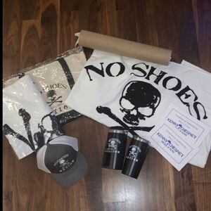 Kenny Chesney Here and Now Tour/No Shoes Nation VIP memorabilia. 2022